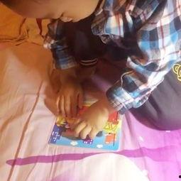 小孩日皮视频,日皮视频里的欢乐时光